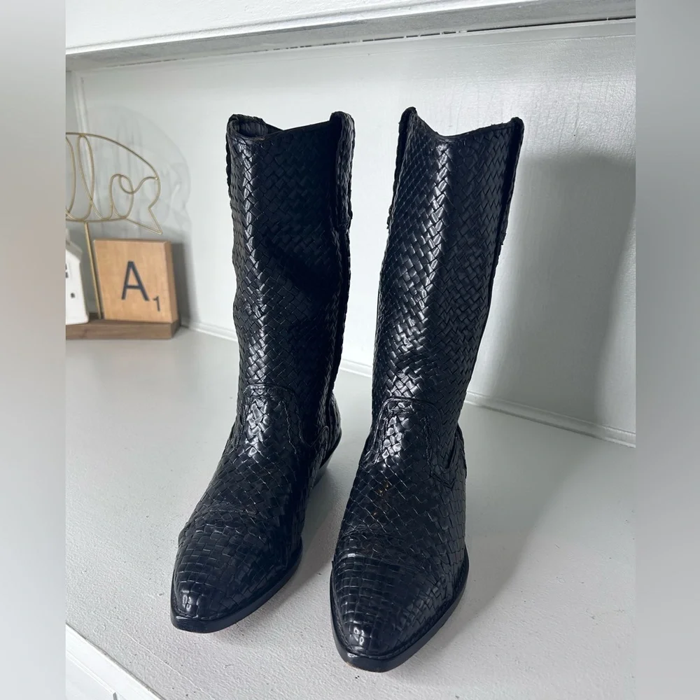 **SOLD**Cole Haan Bragano Woven Leather Western Boots Women’s 7M Black Vintage - Picture 3 of 7